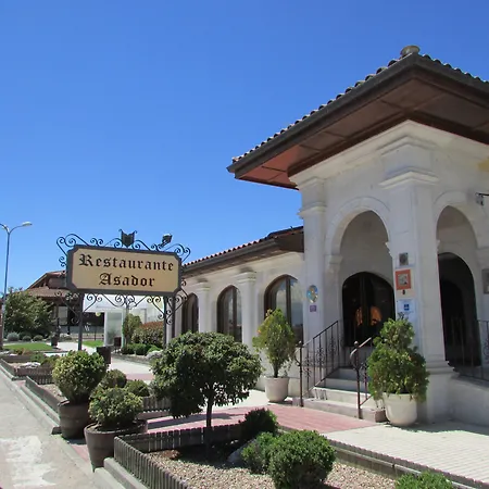 图丹卡-阿兰达二号酒店 酒店 Fuentespina